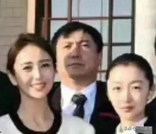 娱乐圈吃瓜贴吧最新消息,某明星恋情曝光，背后真相令人震惊！  第1张